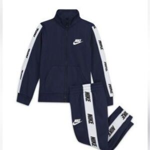 NWT 2T Nike Set Midnight Navy